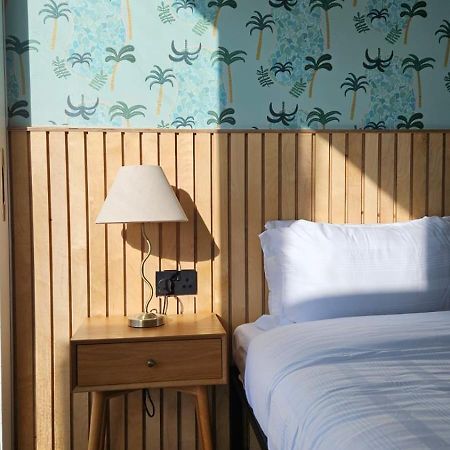The Little Island Resort 罗斯卡伯里 外观 照片