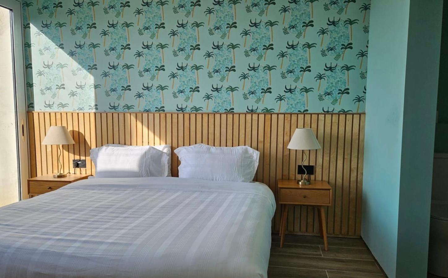 The Little Island Resort 罗斯卡伯里 外观 照片